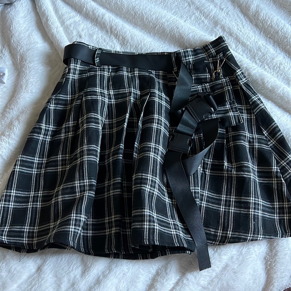 Shein buckle plaid skirt